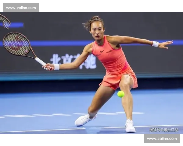 郑钦文关键破发扳平西尼亚科娃，决胜盘遗憾未能延续强势
